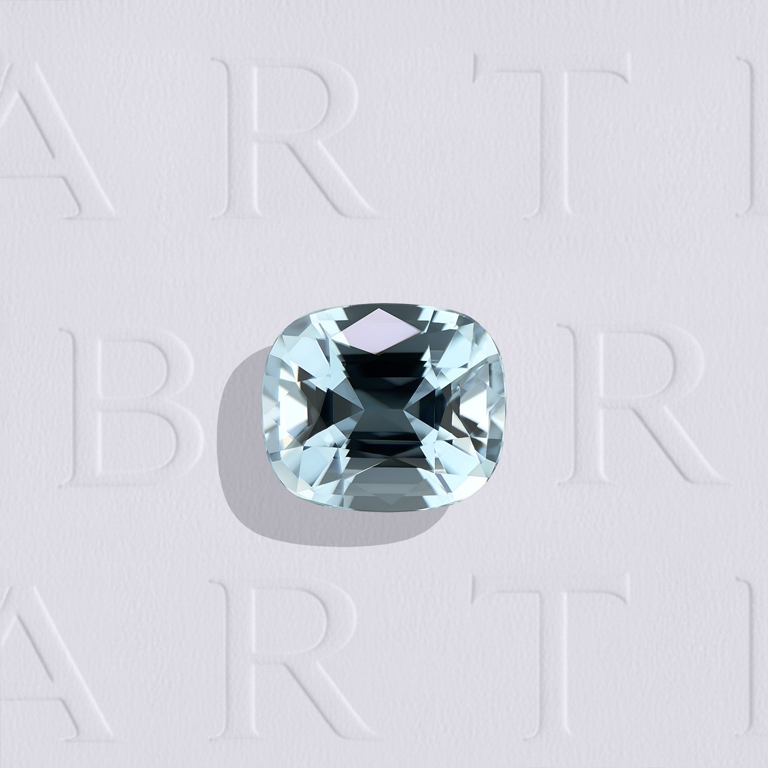 Aigue-marine naturelle coussin rectangle facettée de 0.95 carat, originaire de Madagascar, de couleur cyan bleuté très léger et sans inclusion à la loupe 10x.