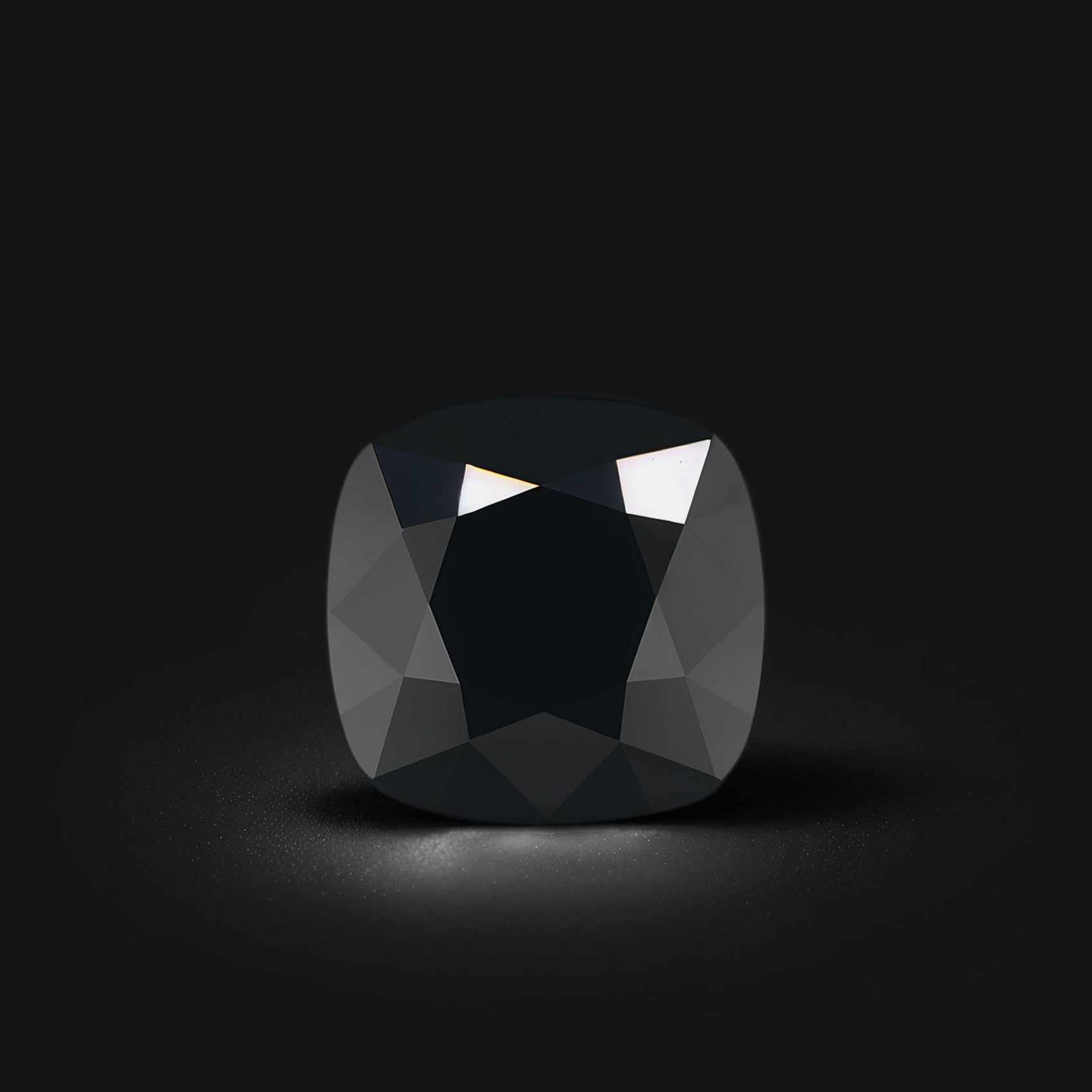 Spinelle noir coussin carré facetté 1,56ct, noir opaque, Thaïlande