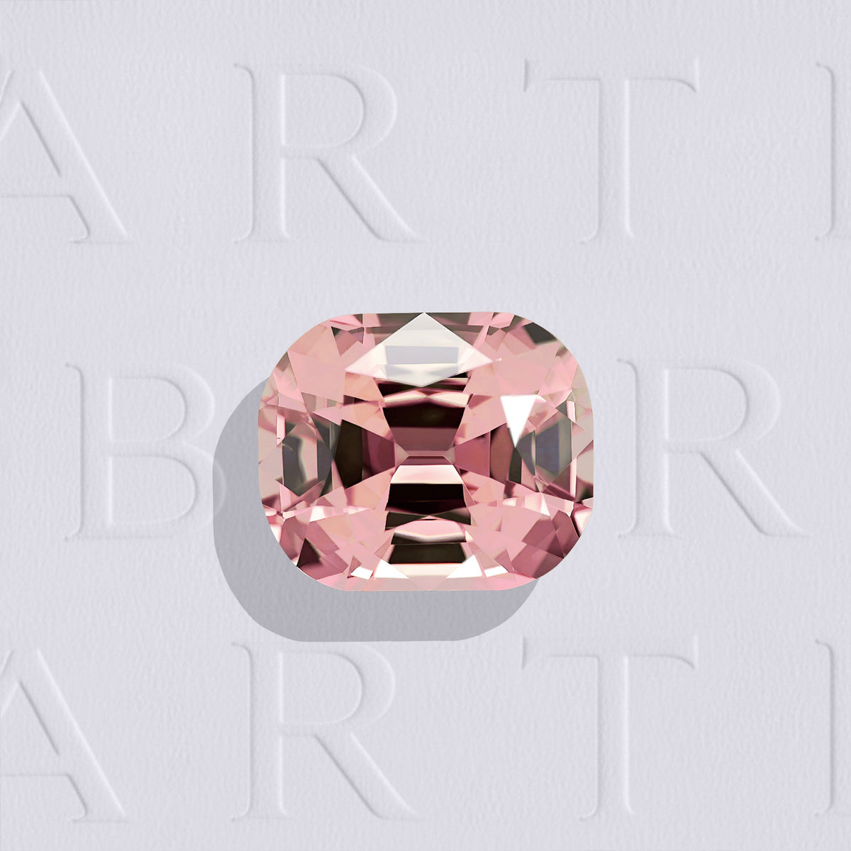 Spinelle rose naturel coussin rectangle facetté de 4.49 carats, originaire de Mahenge en Tanzanie, de couleur rose-brun prononcé, sans inclusion visible à l’œil nu. Aucun traitement.