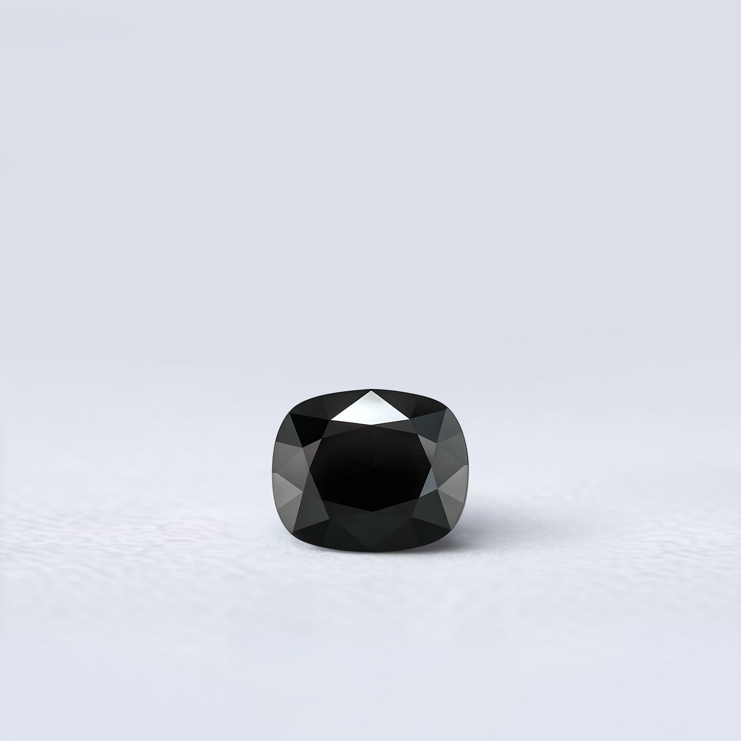 Spinelle noir coussin rectangle facetté 1,04ct, noir opaque, Thaïlande