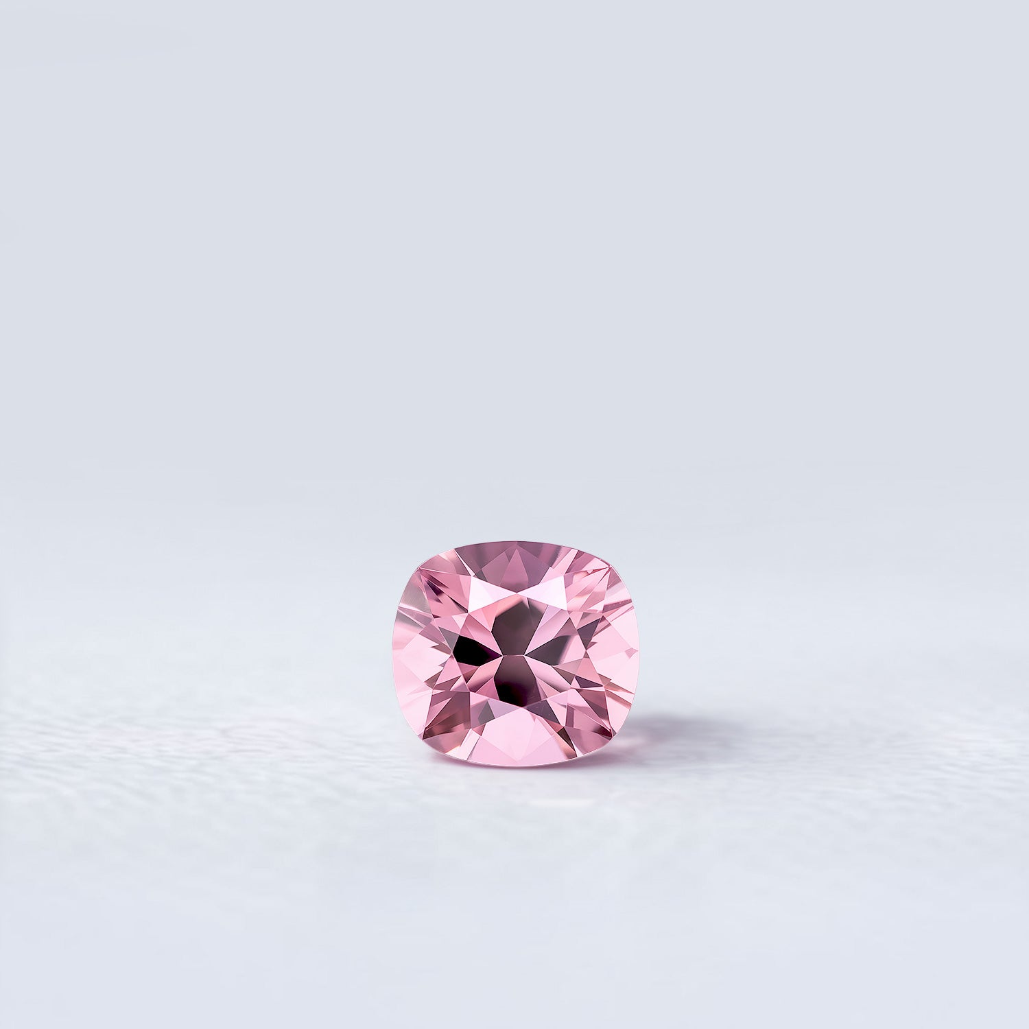 Spinelle rose coussin rectangle 0,99 carat, facetté, nuance rose-violet, origine Vietnam
