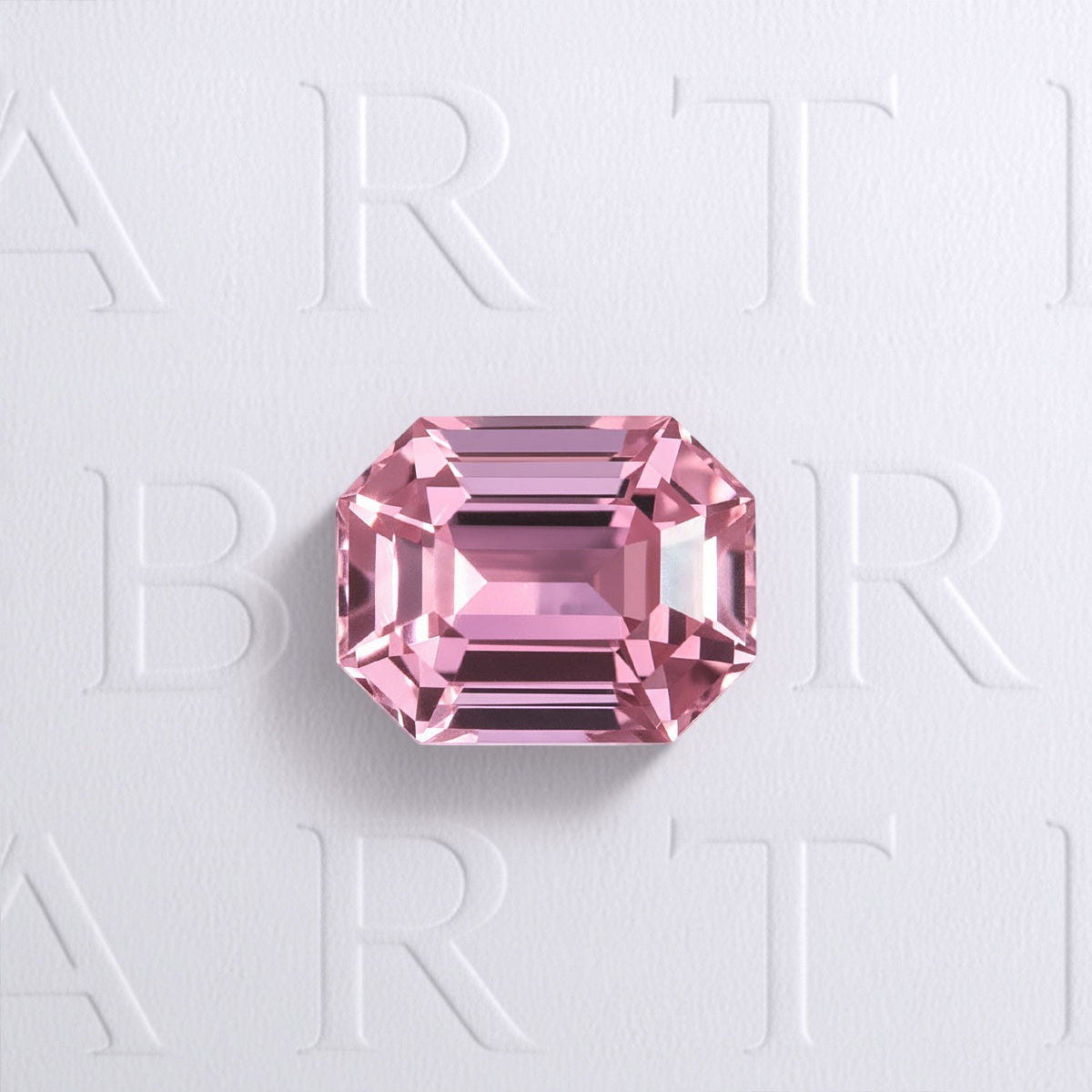 Tourmaline rose rectangle à pans coupés 2,46ct, rose soutenu, très légèrement incluse, Congo