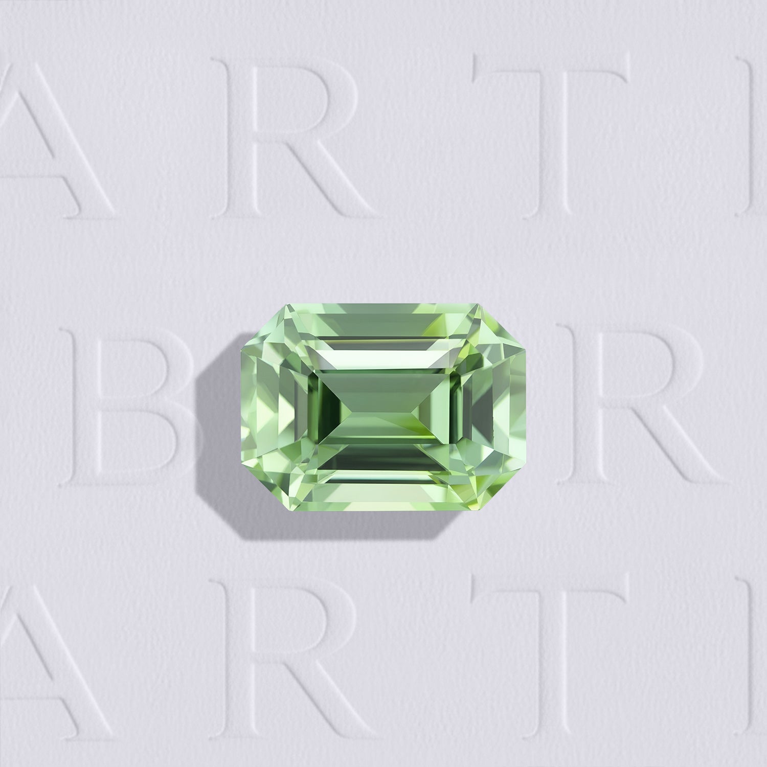 Tourmaline verte naturelle non traitée, rectangle à pans coupés facettée de 1.34 carat, de couleur vert prononcé et sans inclusion visible à l'œil nu.