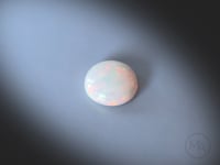 Opale Welo Blanche taille cabochon, forme rond, 1.96ct, non traité, origine Ethiopie