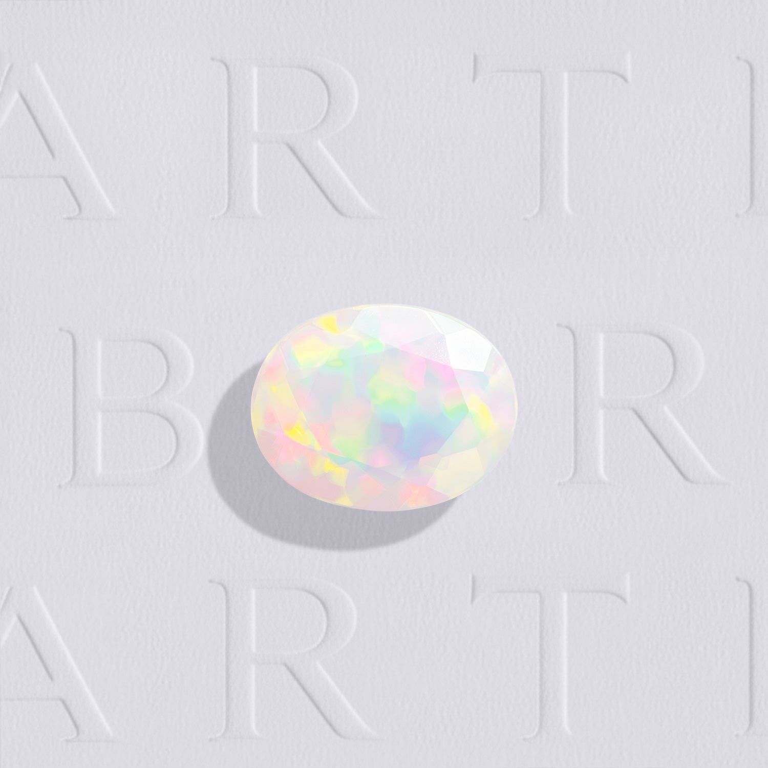 Opale facetée, taillée forme ovale, feux intenses, aucun traitement, Provenance Ethiopie 