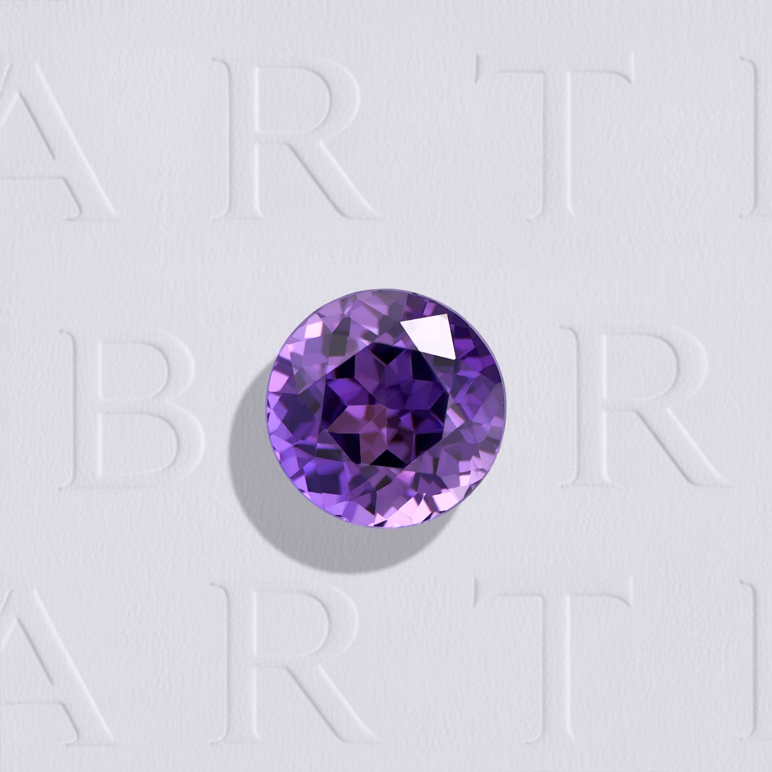 Saphir violet naturel non chauffé rond facetté de 0.91 carat, couleur violet profond, originaire du Sri Lanka