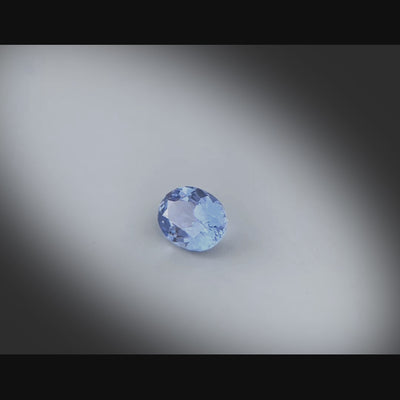 Vidéo d’un saphir bleu ovale facetté 1,21ct, couleur bleu prononcé, non traité, origine Sri Lanka